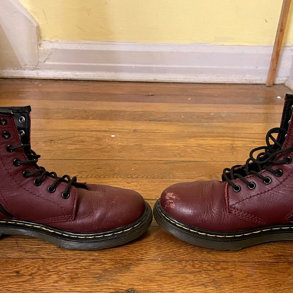 JUNIOR LEATHER LACE UP BOOTS - Picture 2 of 7